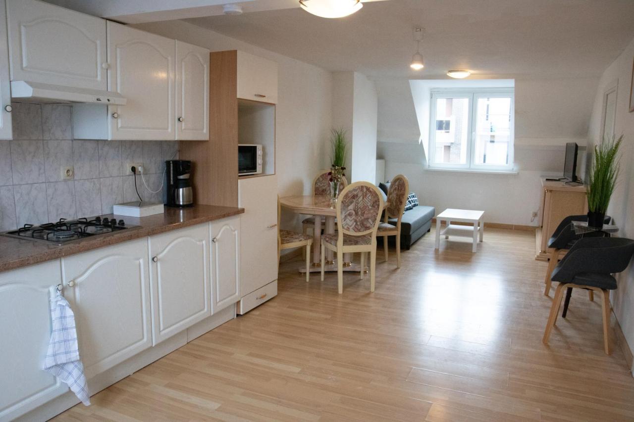 West Side Roses Appartement Ostenda Esterno foto